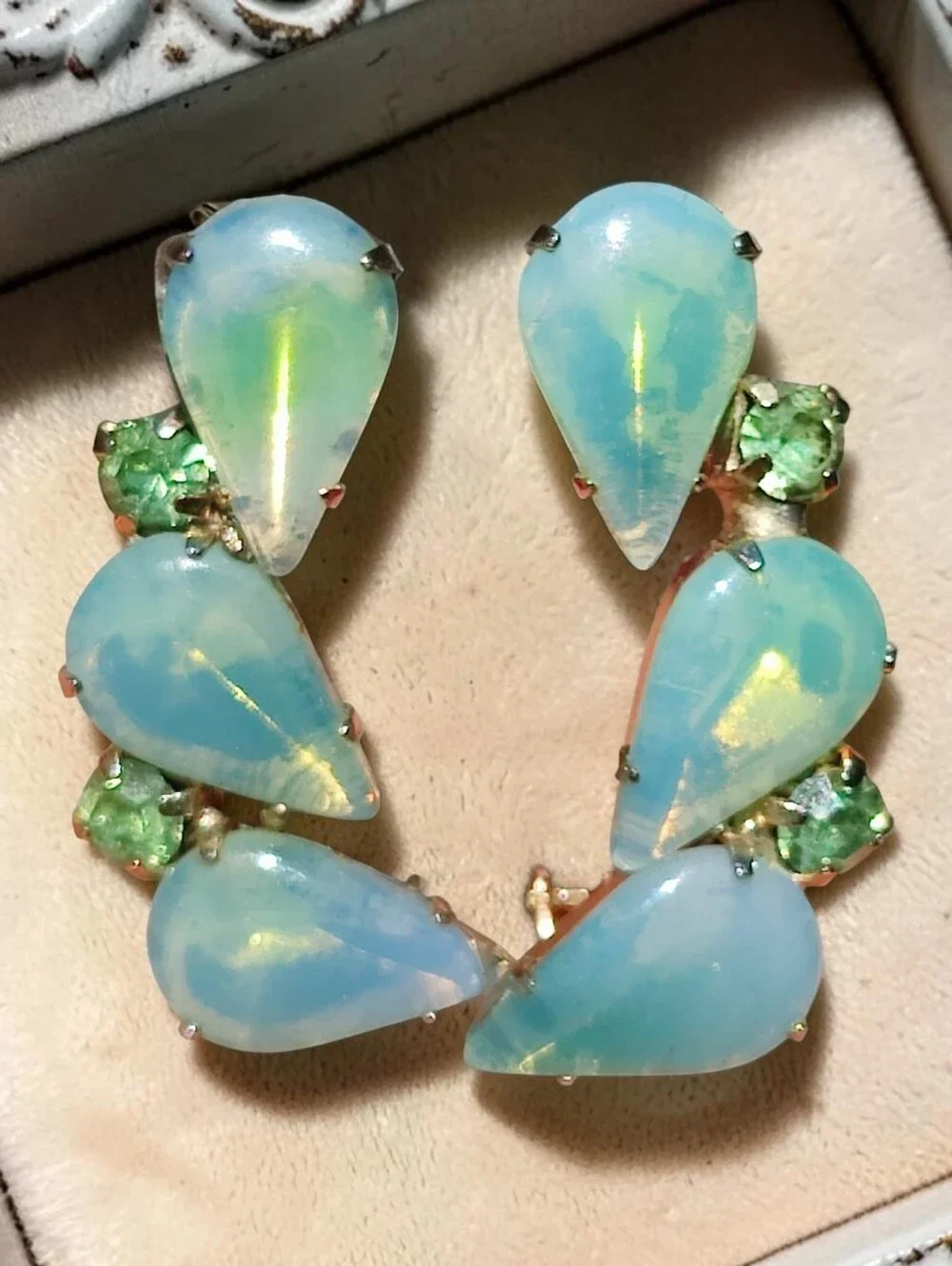 Vintage Fifties Teardrop Glass Earrings